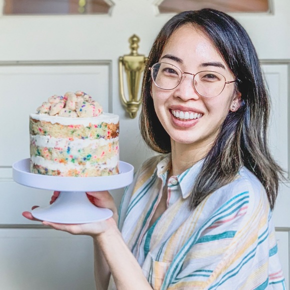 Meet your Posher, Kristen - Picture 1 of 2